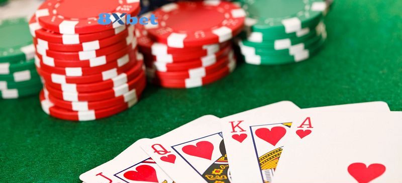 Những quy luật chơi game poker 8xbet dành cho người chơi